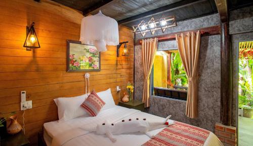 Queen Room with Garden View