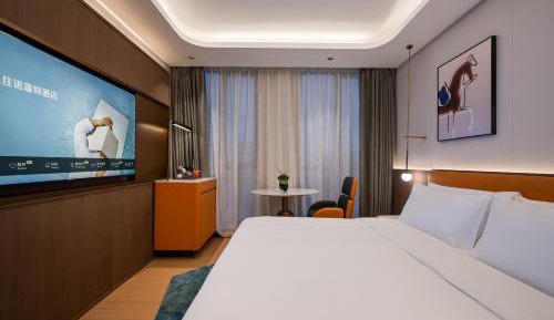 Standard King Room