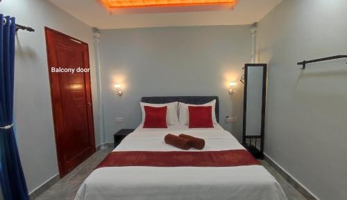 Deluxe Queen Room