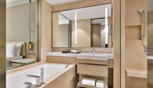 King Room with City View - 10% discount on Food and Soft Beverage, Spa and Airport Transfers
