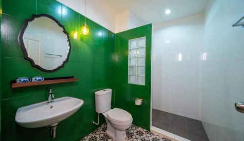 Triple Room with Private Bathroom