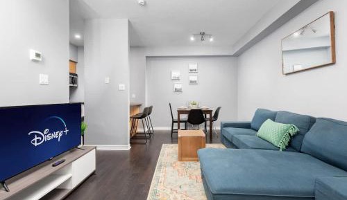 Deluxe One-Bedroom Apartment