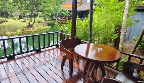 One-Bedroom Bungalow
