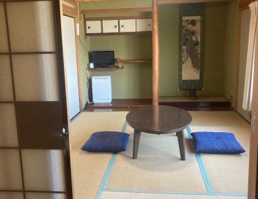 Twin Room with Shared Bathroom