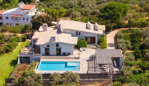 Seven-Bedroom Villa with Heated Private Pool