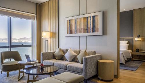 Executive King Suite with Lake View