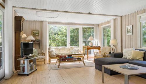 Three-Bedroom Holiday Home 