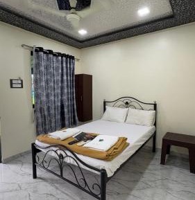 Queen Room with Garden View