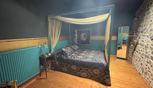 Quadruple Room with Private Bathroom