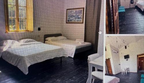 Quadruple Room with Private Bathroom