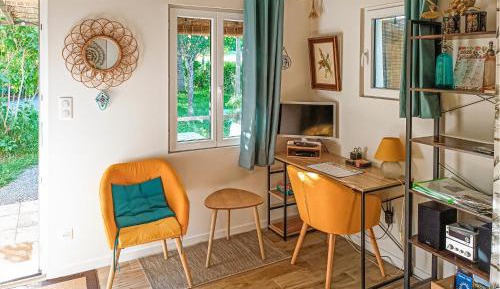 One-Bedroom Holiday Home