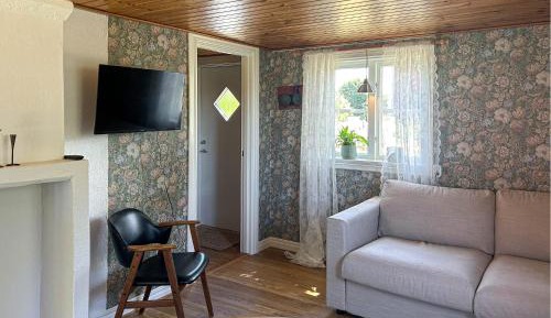 One-Bedroom Holiday Home