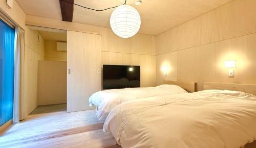 Twin Room with Private Bathroom