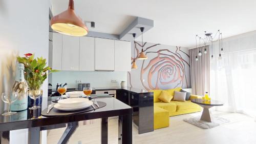Superior One-Bedroom Apartment with Balcony