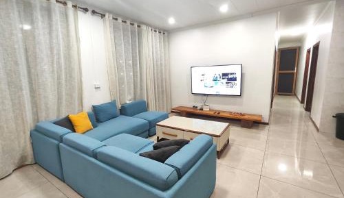 Three-Bedroom Premium Apartment with Balcony