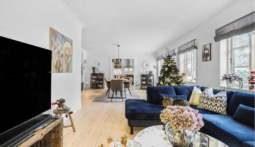 Three-Bedroom Holiday Home 