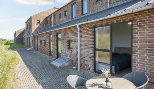 One-Bedroom Holiday Home