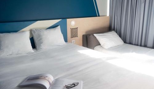 Standard Double Room with One Double Bed and Sofa