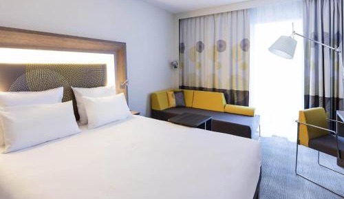 Executive Double Room with One Double Bed and One Sofa Bed