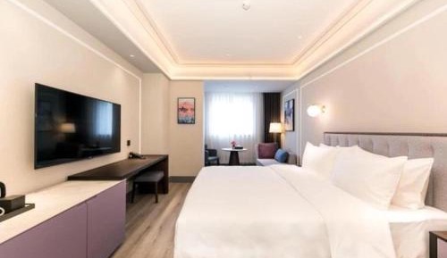 Standard King Room