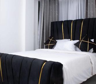 One-Bedroom Apartment with Balcony