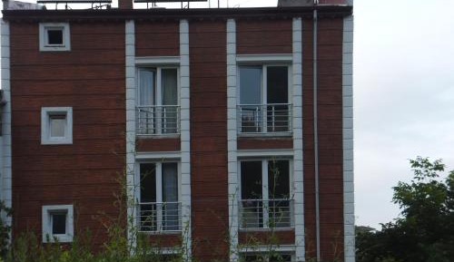 Apartment with Garden View