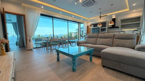 Villa with Sea View