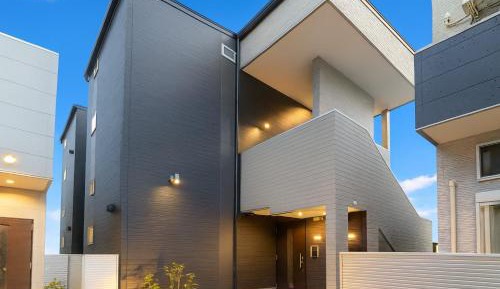 Two-Bedroom Loft Apartment
