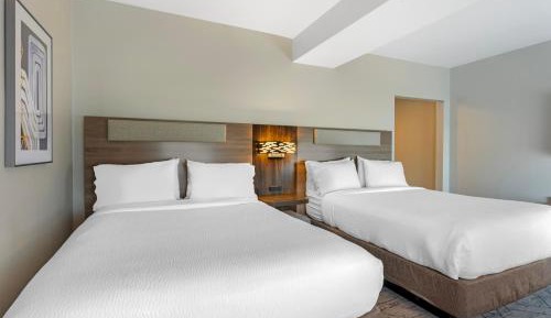 Standard Room with Two Queen Beds