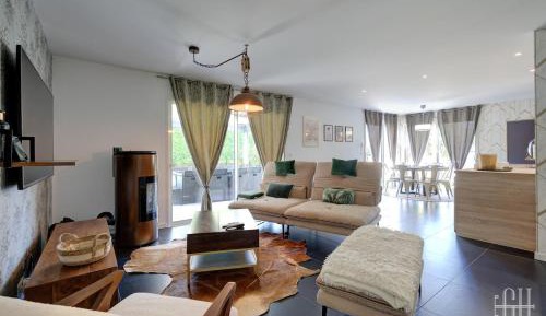 Three-Bedroom Vacation Home 