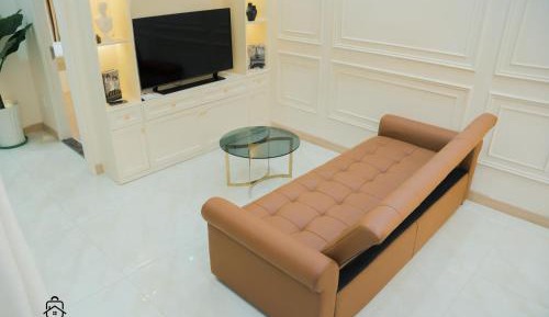 Five-Bedroom Apartment