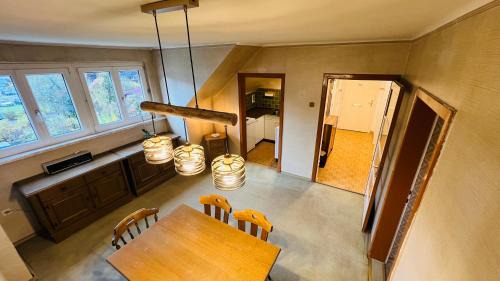 Two-Bedroom Apartment with Mountain View