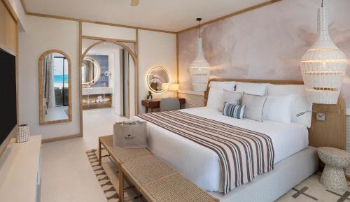 Preferred Club Master Suite Ocean Front