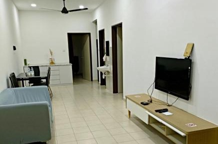 Three-Bedroom Townhouse