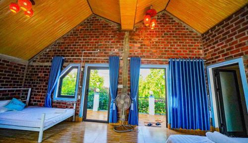 Quadruple Room with Mountain View