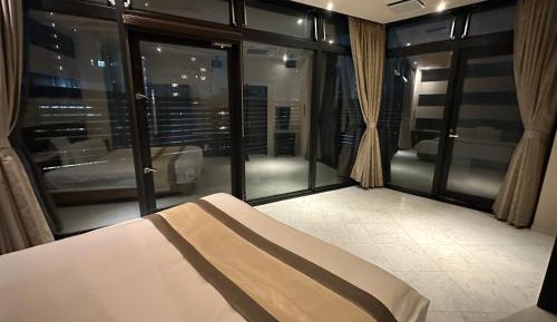 Queen Room with Sauna & Terrace "Urban Terrace"