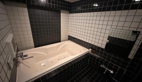 King Room "Royal Veil"