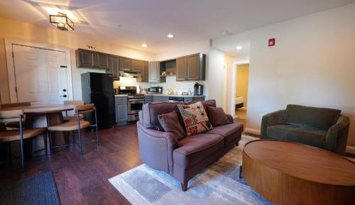 Farm House Ground Floor Suite A