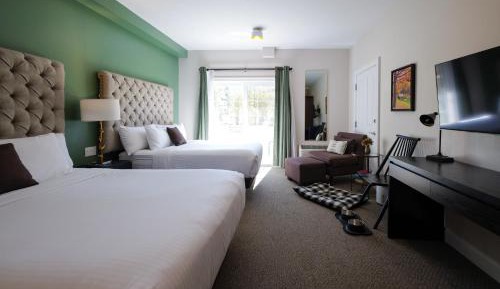 Pond Ridge Pet Friendly Double Queen Room