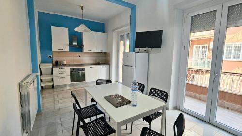 Three-Bedroom Apartment with Balcony