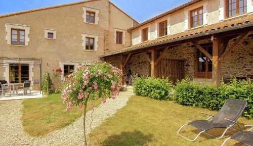 Three-Bedroom Holiday Home 