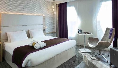 Suite with One Double Bed and One Sofabed