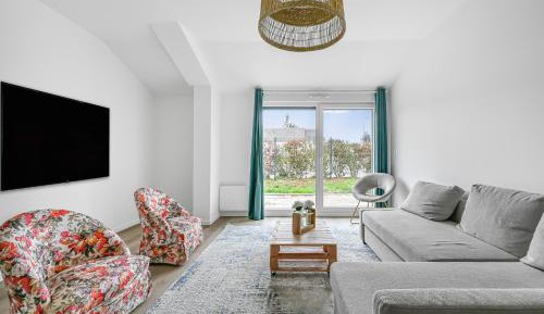 Two-Bedroom Apartment with Garden View