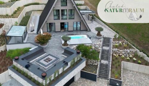 Seven-Bedroom Holiday Home