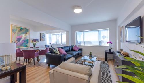 Two-Bedroom Apartment with Sea View