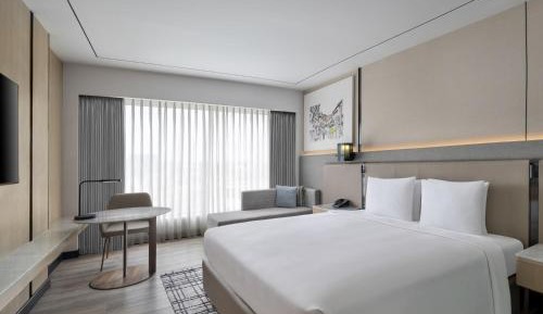 Executive King Room with Executive Lounge Access - 15% off on Spa and 20% off on Laundry