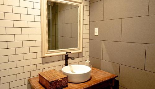 Queen Room with Garden View