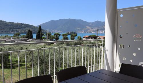 Studio with Lake View