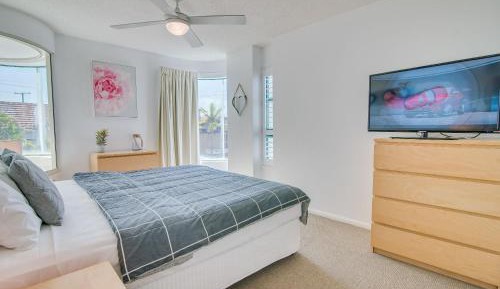 Three Bedroom Apartment with Ocean View 
