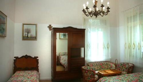 Double or Twin Room with Bathroom